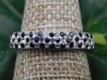 RING ROCK STONE LAPIDARY SPECIMEN