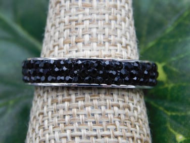 RING ROCK STONE LAPIDARY SPECIMEN