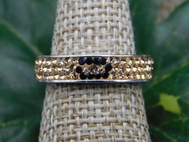 RING ROCK STONE LAPIDARY SPECIMEN