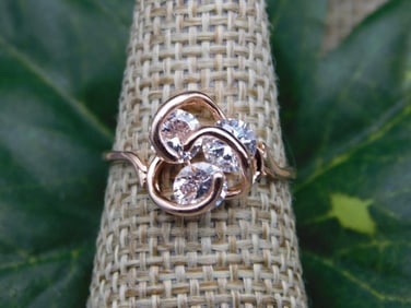 RING ROCK STONE LAPIDARY SPECIMEN