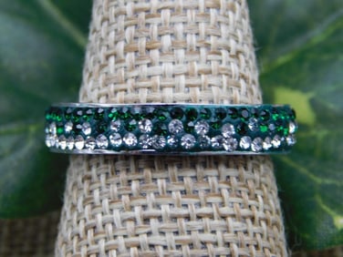 RING ROCK STONE LAPIDARY SPECIMEN