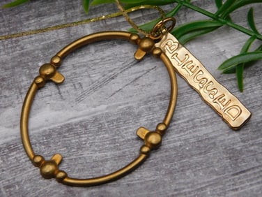 NECKLACE ROCK STONE LAPIDARY SPECIMEN