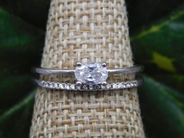 RING ROCK STONE LAPIDARY SPECIMEN