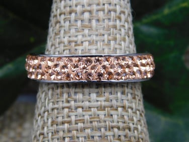 RING ROCK STONE LAPIDARY SPECIMEN