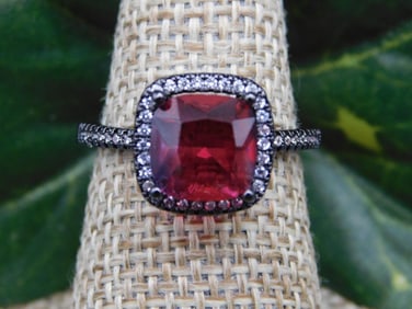 RING ROCK STONE LAPIDARY SPECIMEN