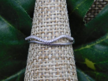 RING ROCK STONE LAPIDARY SPECIMEN
