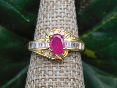 RING ROCK STONE LAPIDARY SPECIMEN