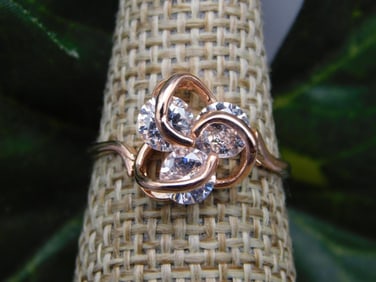 RING ROCK STONE LAPIDARY SPECIMEN