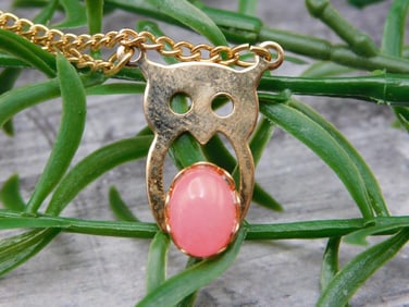 NECKLACE ROCK STONE LAPIDARY SPECIMEN