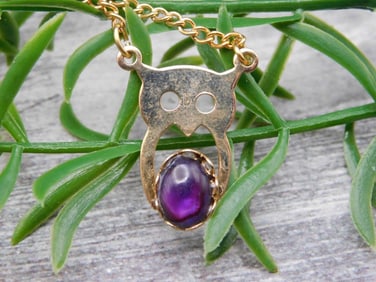 NECKLACE ROCK STONE LAPIDARY SPECIMEN