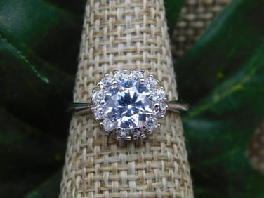 RING ROCK STONE LAPIDARY SPECIMEN