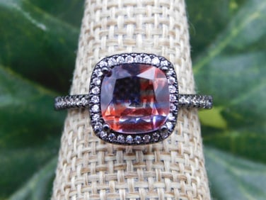 RING ROCK STONE LAPIDARY SPECIMEN