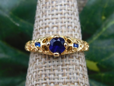 RING ROCK STONE LAPIDARY SPECIMEN