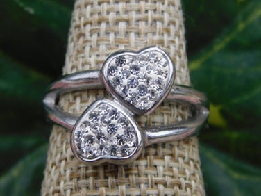 RING ROCK STONE LAPIDARY SPECIMEN