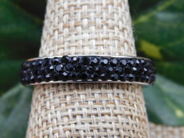 RING ROCK STONE LAPIDARY SPECIMEN