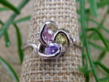 RING ROCK STONE LAPIDARY SPECIMEN