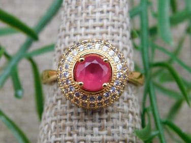 RING ROCK STONE LAPIDARY SPECIMEN