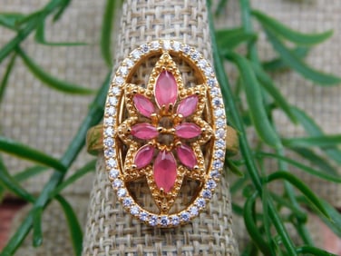 RING ROCK STONE LAPIDARY SPECIMEN