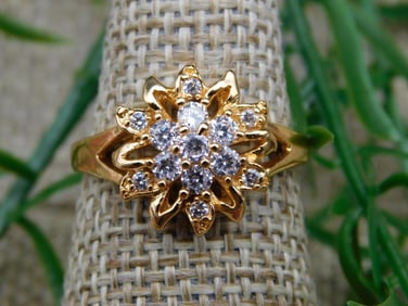 RING ROCK STONE LAPIDARY SPECIMEN