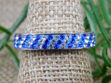 RING ROCK STONE LAPIDARY SPECIMEN