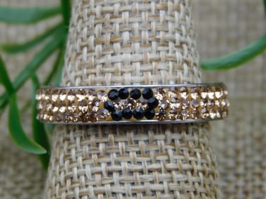 RING ROCK STONE LAPIDARY SPECIMEN