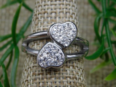 RING ROCK STONE LAPIDARY SPECIMEN