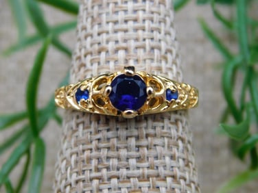 RING ROCK STONE LAPIDARY SPECIMEN