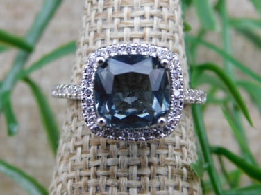 RING ROCK STONE LAPIDARY SPECIMEN