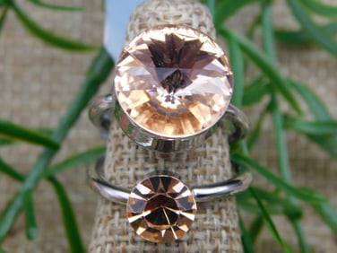 RING ROCK STONE LAPIDARY SPECIMEN