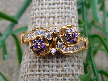 RING ROCK STONE LAPIDARY SPECIMEN