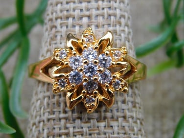 RING ROCK STONE LAPIDARY SPECIMEN