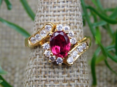 RING ROCK STONE LAPIDARY SPECIMEN