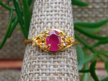 RING ROCK STONE LAPIDARY SPECIMEN