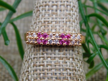 RING ROCK STONE LAPIDARY SPECIMEN