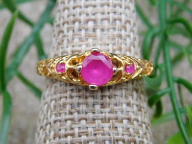 RING ROCK STONE LAPIDARY SPECIMEN