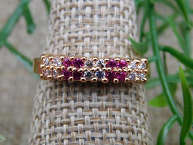 RING ROCK STONE LAPIDARY SPECIMEN