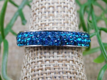 RING ROCK STONE LAPIDARY SPECIMEN