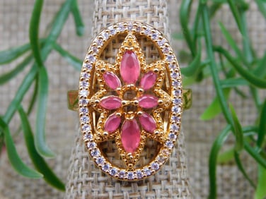 RING ROCK STONE LAPIDARY SPECIMEN