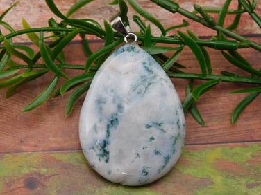 PENDANT ROCK STONE LAPIDARY SPECIMEN