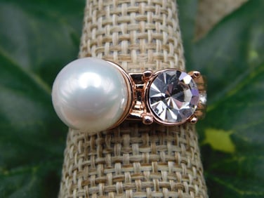 RING ROCK STONE LAPIDARY SPECIMEN