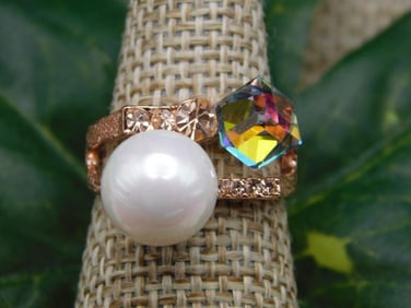 RING ROCK STONE LAPIDARY SPECIMEN