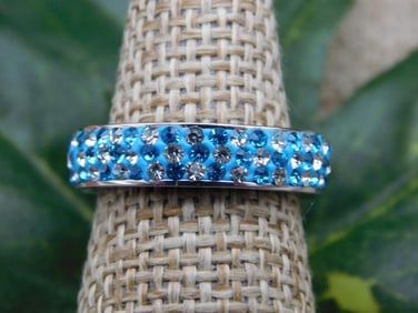 RING ROCK STONE LAPIDARY SPECIMEN