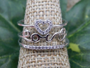 RING ROCK STONE LAPIDARY SPECIMEN