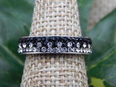 RING ROCK STONE LAPIDARY SPECIMEN