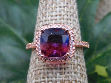 RING ROCK STONE LAPIDARY SPECIMEN