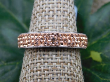 RING ROCK STONE LAPIDARY SPECIMEN