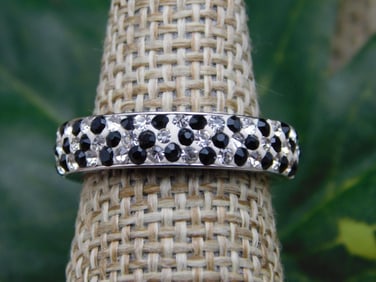 RING ROCK STONE LAPIDARY SPECIMEN