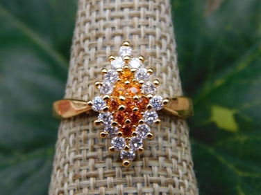 RING ROCK STONE LAPIDARY SPECIMEN