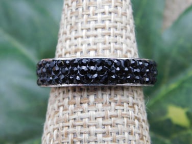 RING ROCK STONE LAPIDARY SPECIMEN