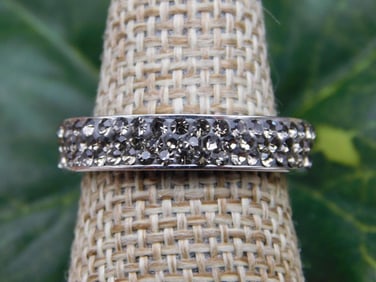 RING ROCK STONE LAPIDARY SPECIMEN